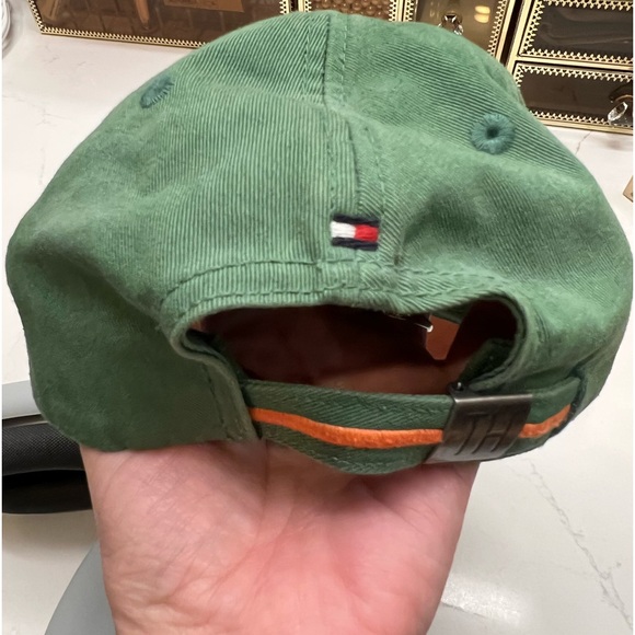 Tommy Hilfiger adult ball cap grass green adjustable - Picture 3 of 5